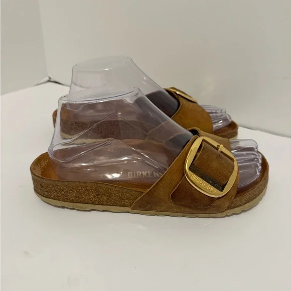 Birkenstock Brown Sandals with Gold Buckle - Picture 9 of 15